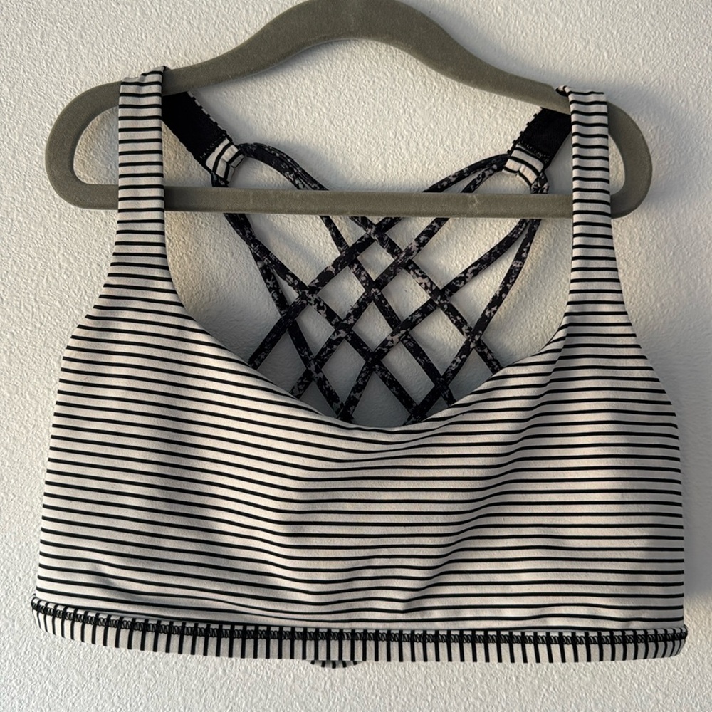 Lululemon Criss-Cross Sportsbra